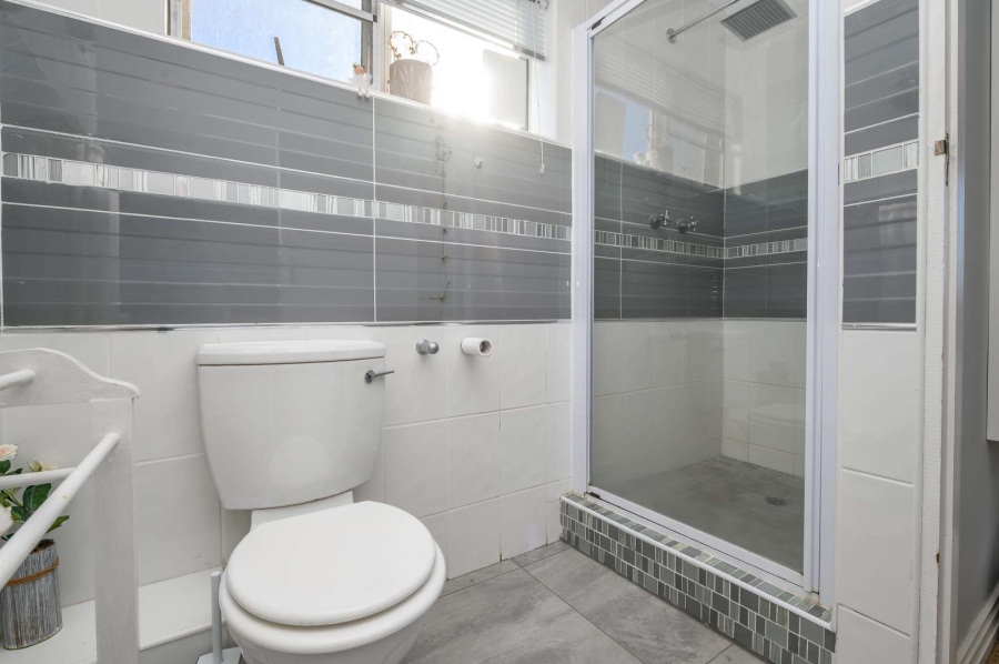 6 Bedroom Property for Sale in Lorraine Eastern Cape